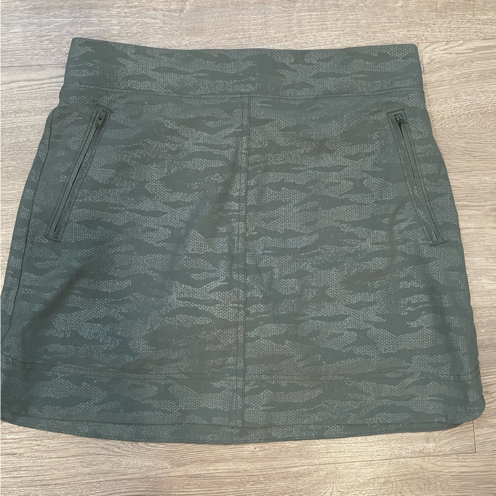 Orvis Mini Skort Women’s Green Pull On size Small